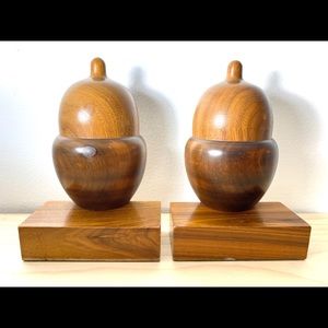 Vintage Wood Whittlers Carved MCM Acorn Bookends